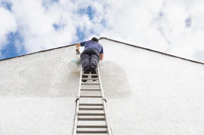 Peinture extérieure à l'Aiguillon — façades et ravalement